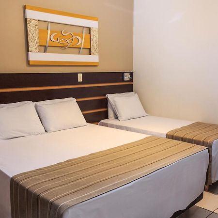 Hotel Ferraz Pouso Alegre Zewnętrze zdjęcie