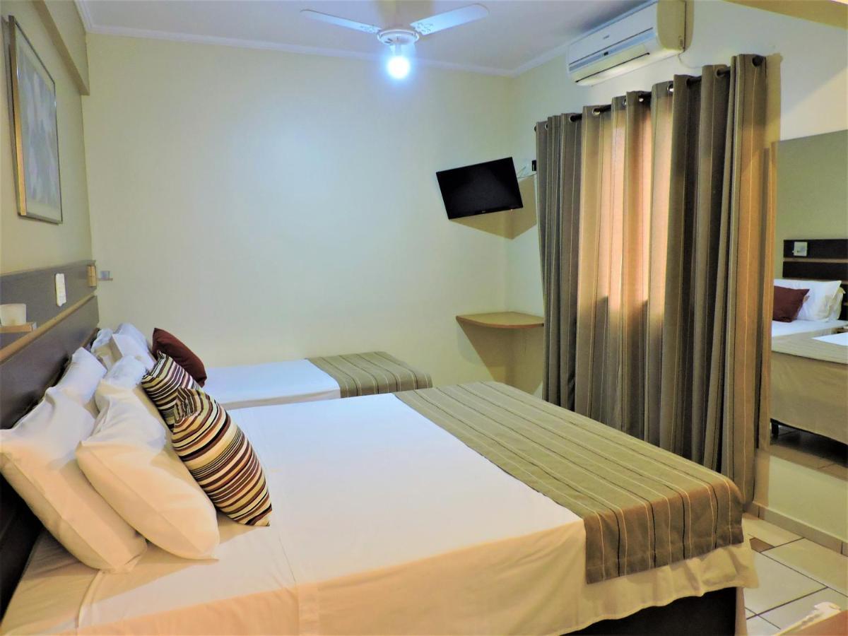 Hotel Ferraz Pouso Alegre Zewnętrze zdjęcie